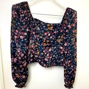 Abercrombie &Fitch,XS, long sleeve floral off the shoulder, fully lined crop top